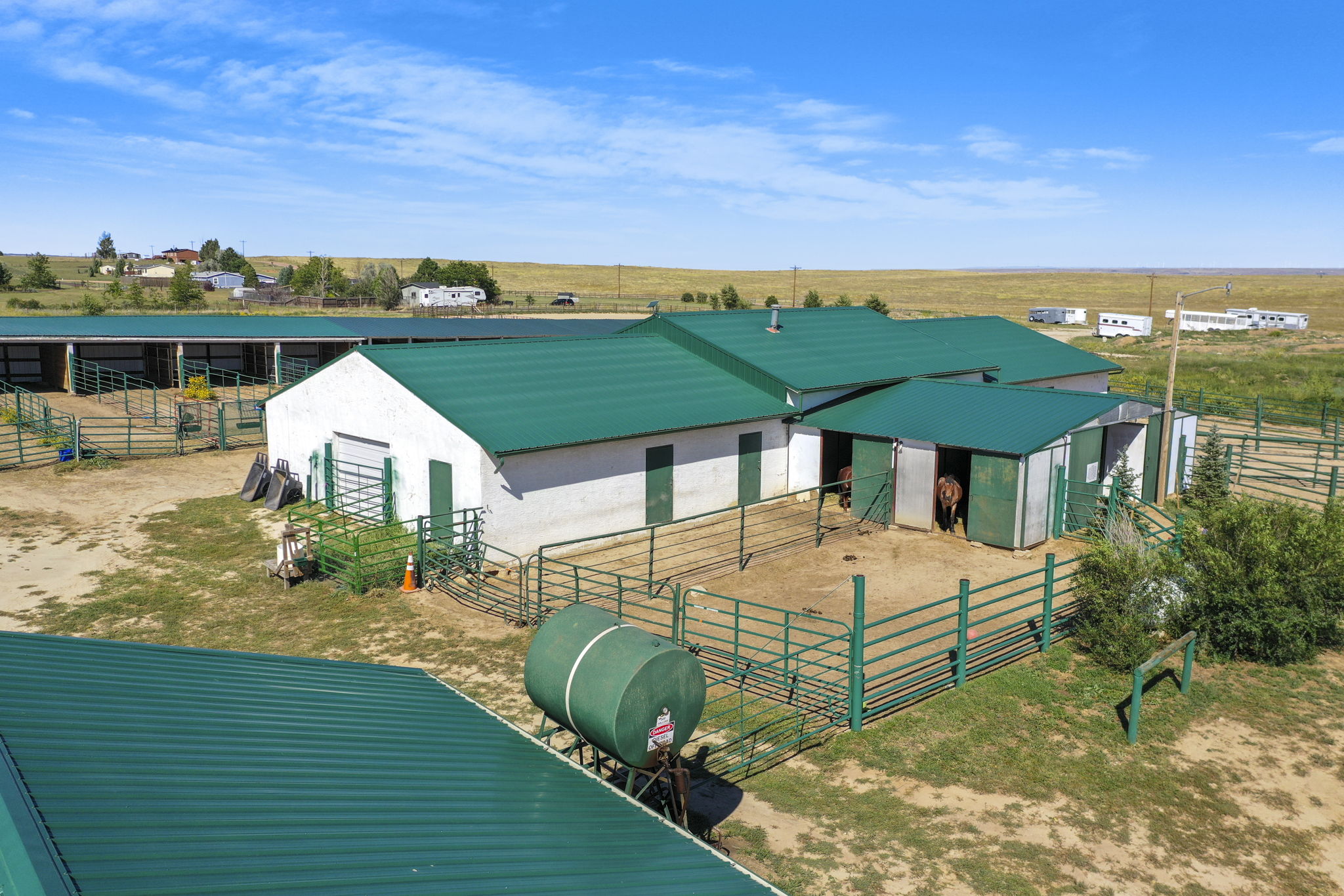 Primary stable with stalls/runs & heated stalls/wash area