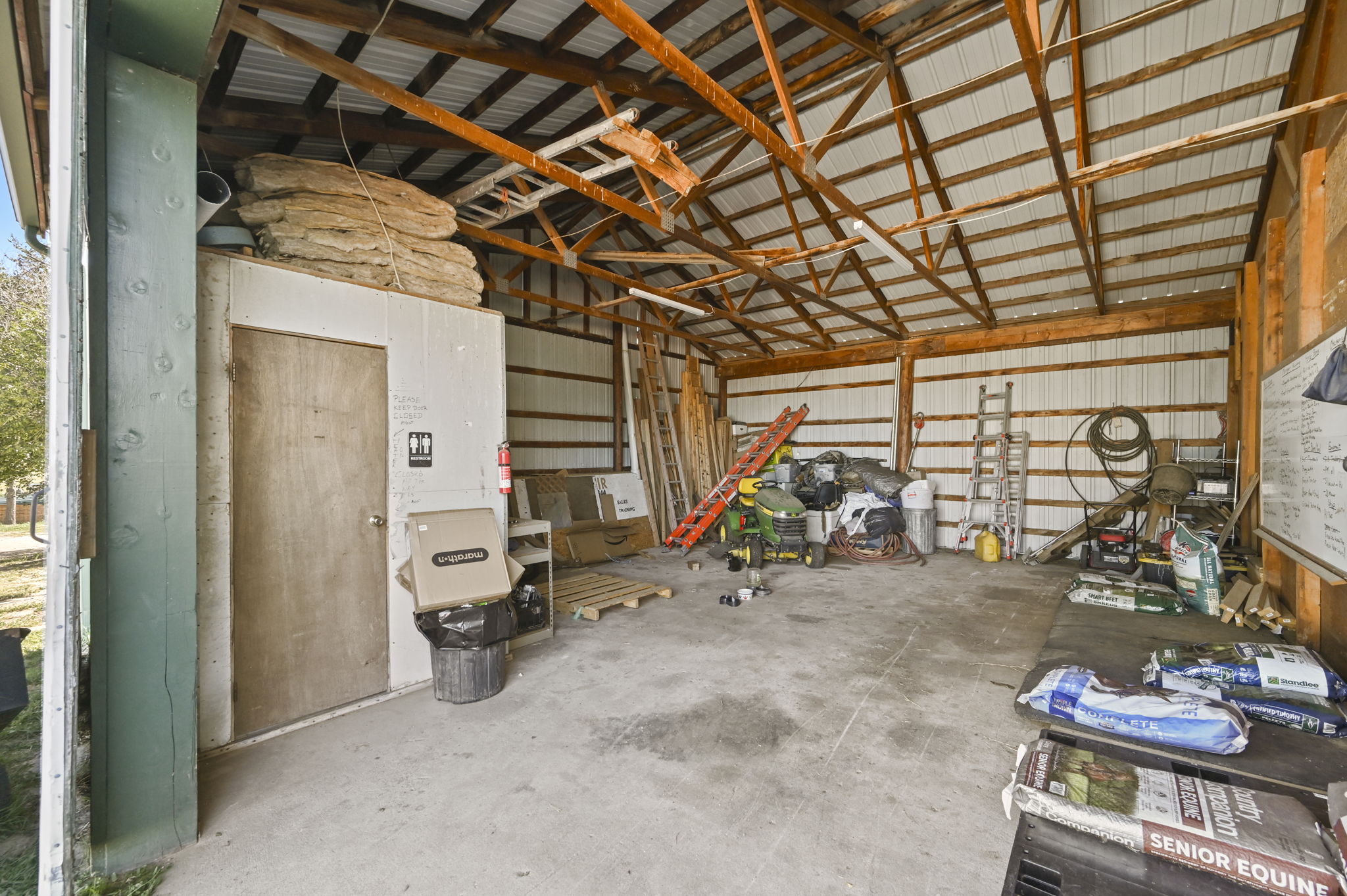 Oversized garage with bathroom