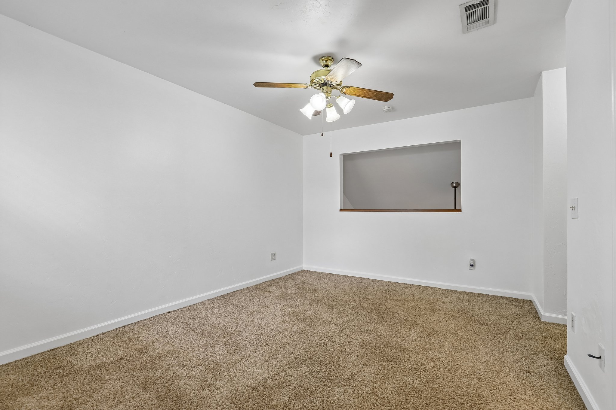NW 33rd Pl-S3009-024.jpg