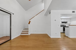 NW 33rd Pl-S3009-008.jpg