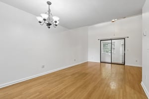 NW 33rd Pl-S3009-010.jpg