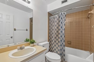 NW 33rd Pl-S3009-021.jpg