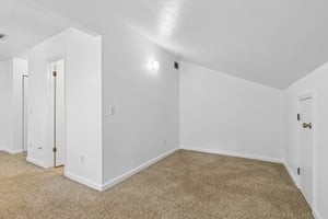 NW 33rd Pl-S3009-025.jpg
