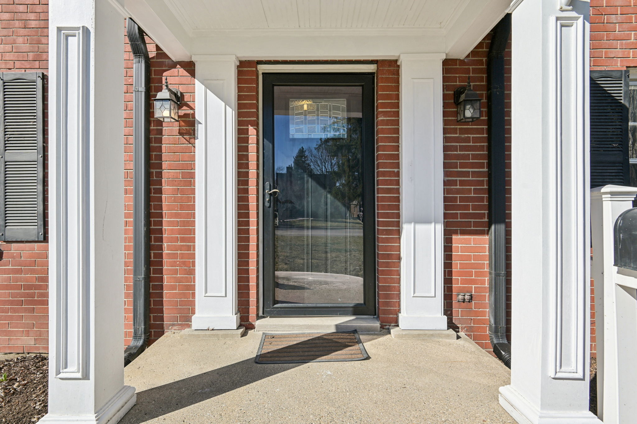 N Capitol Ave-S2502-005