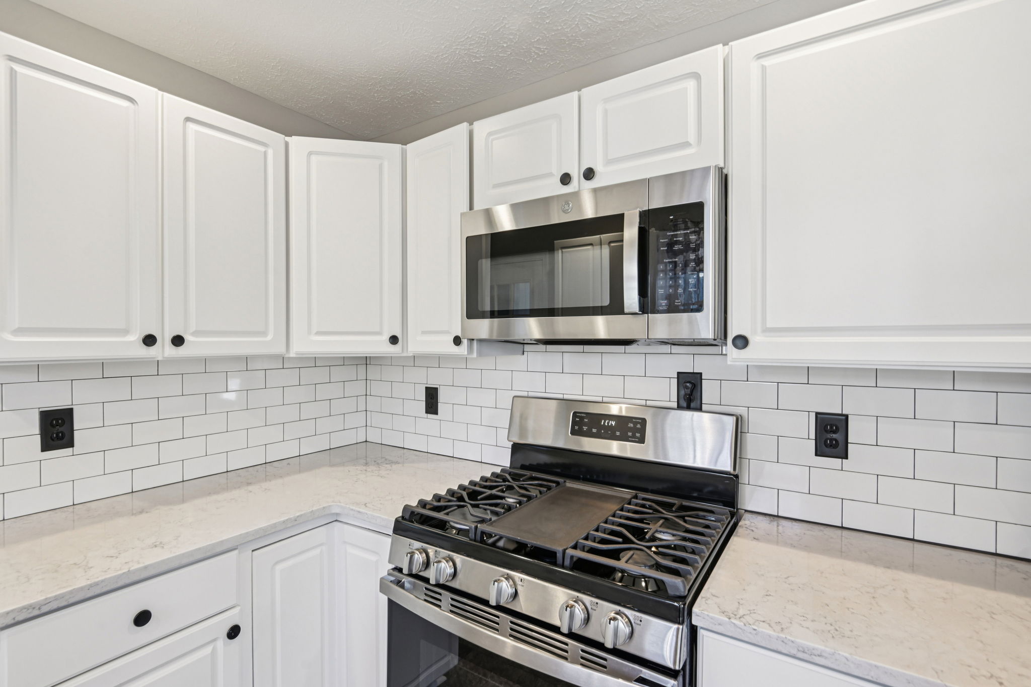 N Capitol Ave-S2502-023