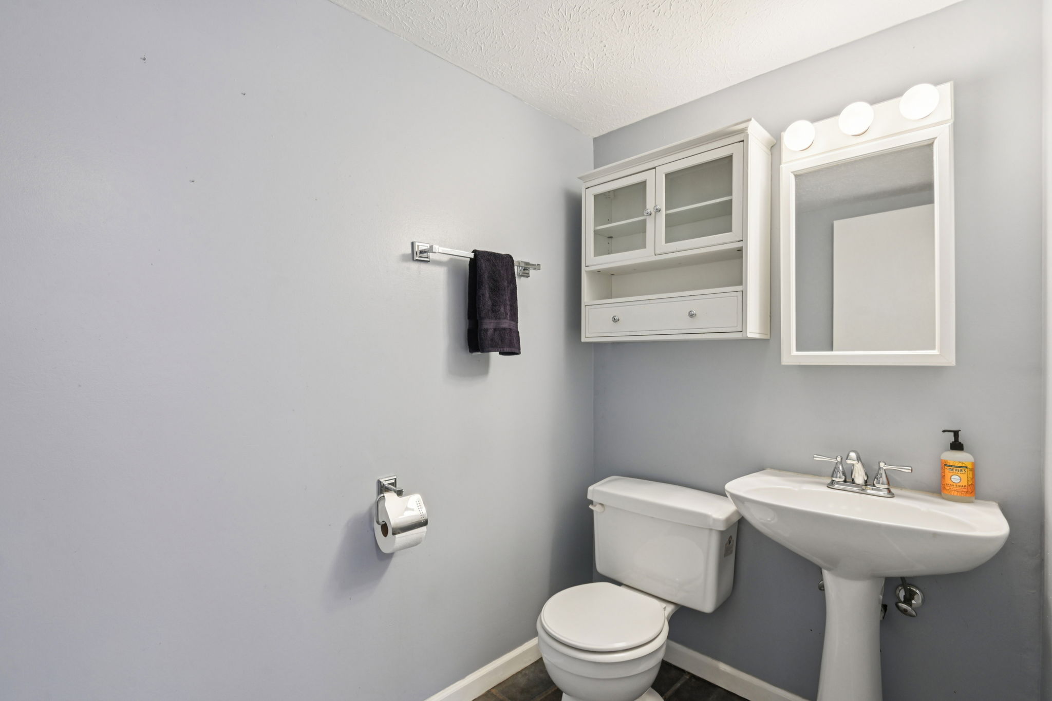 N Capitol Ave-S2502-030