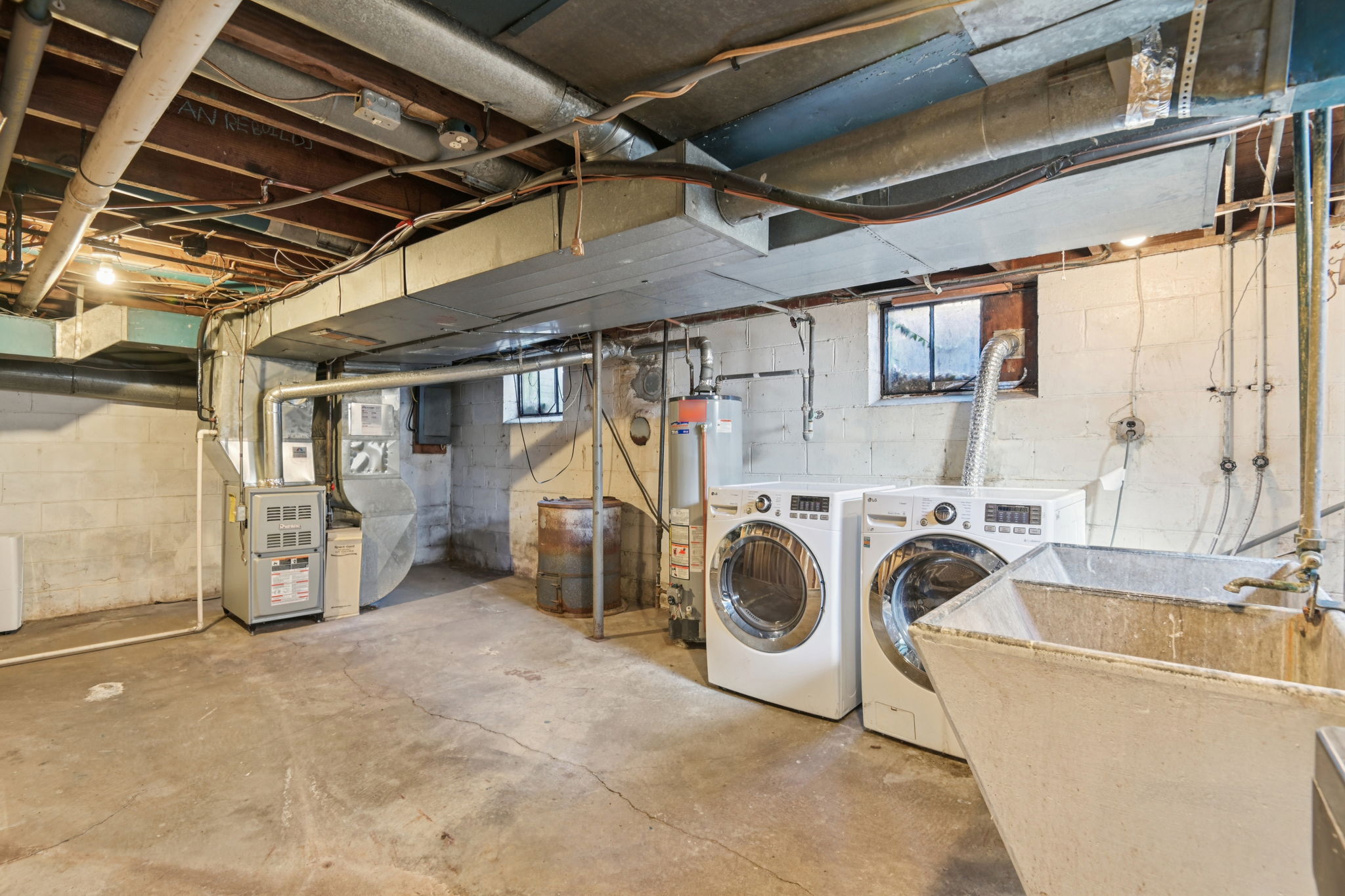 N Capitol Ave-S2502-048