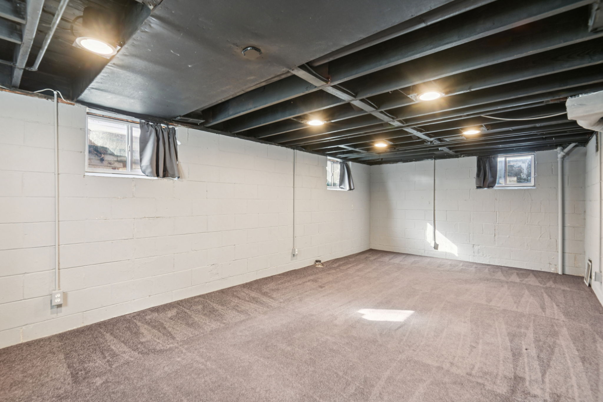 N Capitol Ave-S2502-051