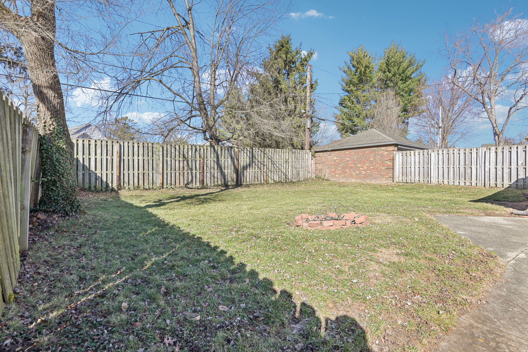 N Capitol Ave-S2502-060