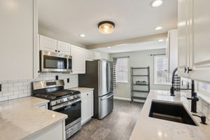 N Capitol Ave-S2502-021