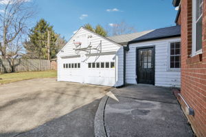 N Capitol Ave-S2502-056