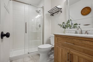 S Everett Way-S2106-024.jpg