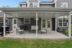 S Everett Way-S2106-056.jpg