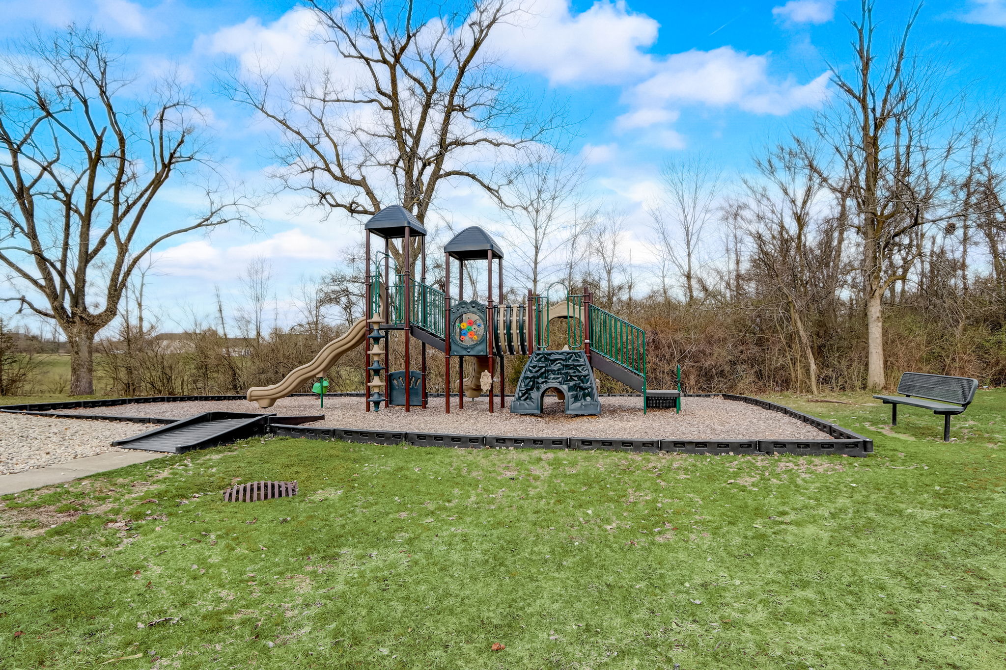 Hammock Glen Dr -053