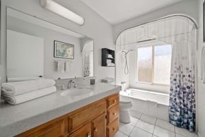  Photo 38