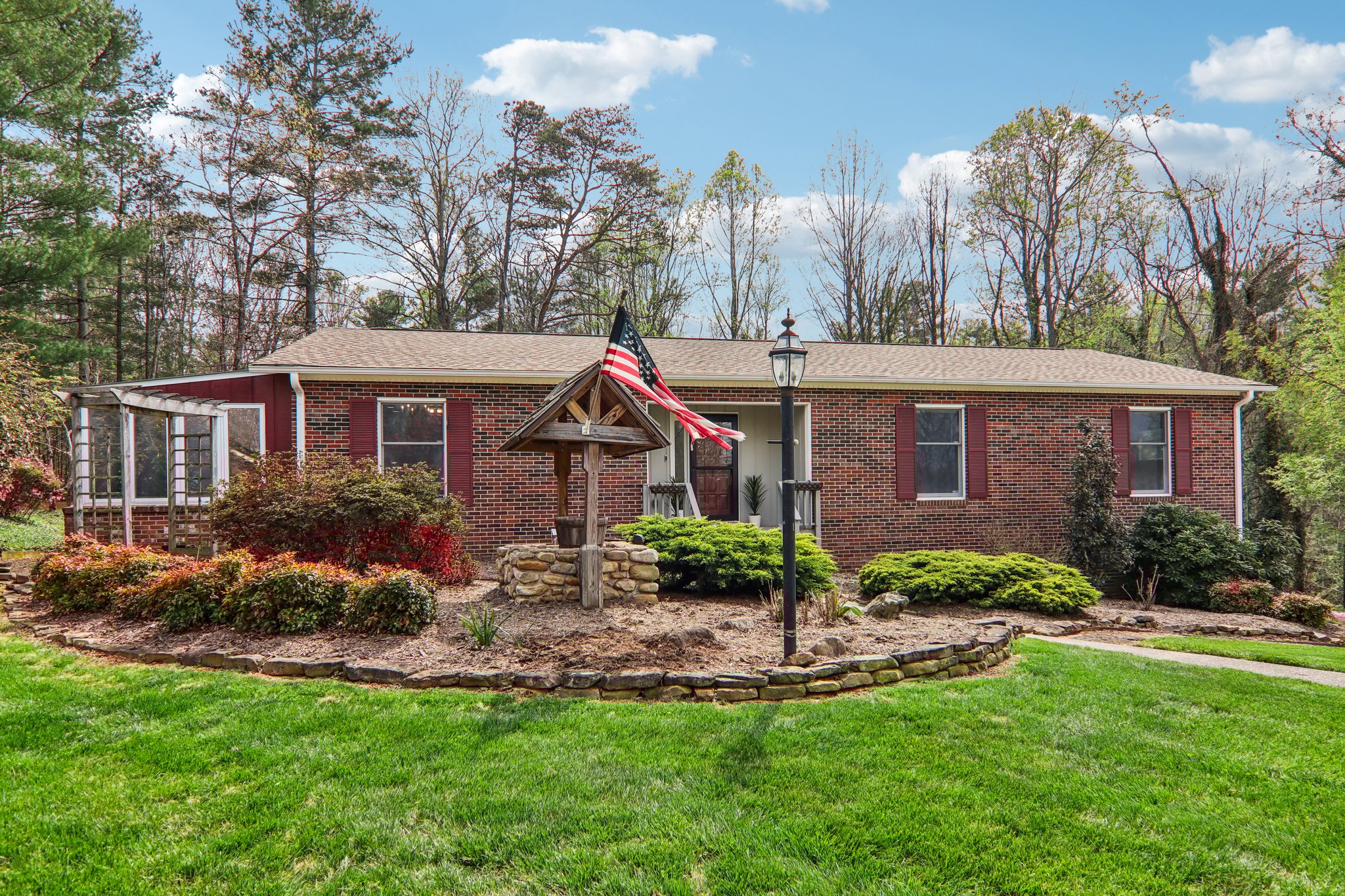 Bluebird Ridge-S0404-002.jpg