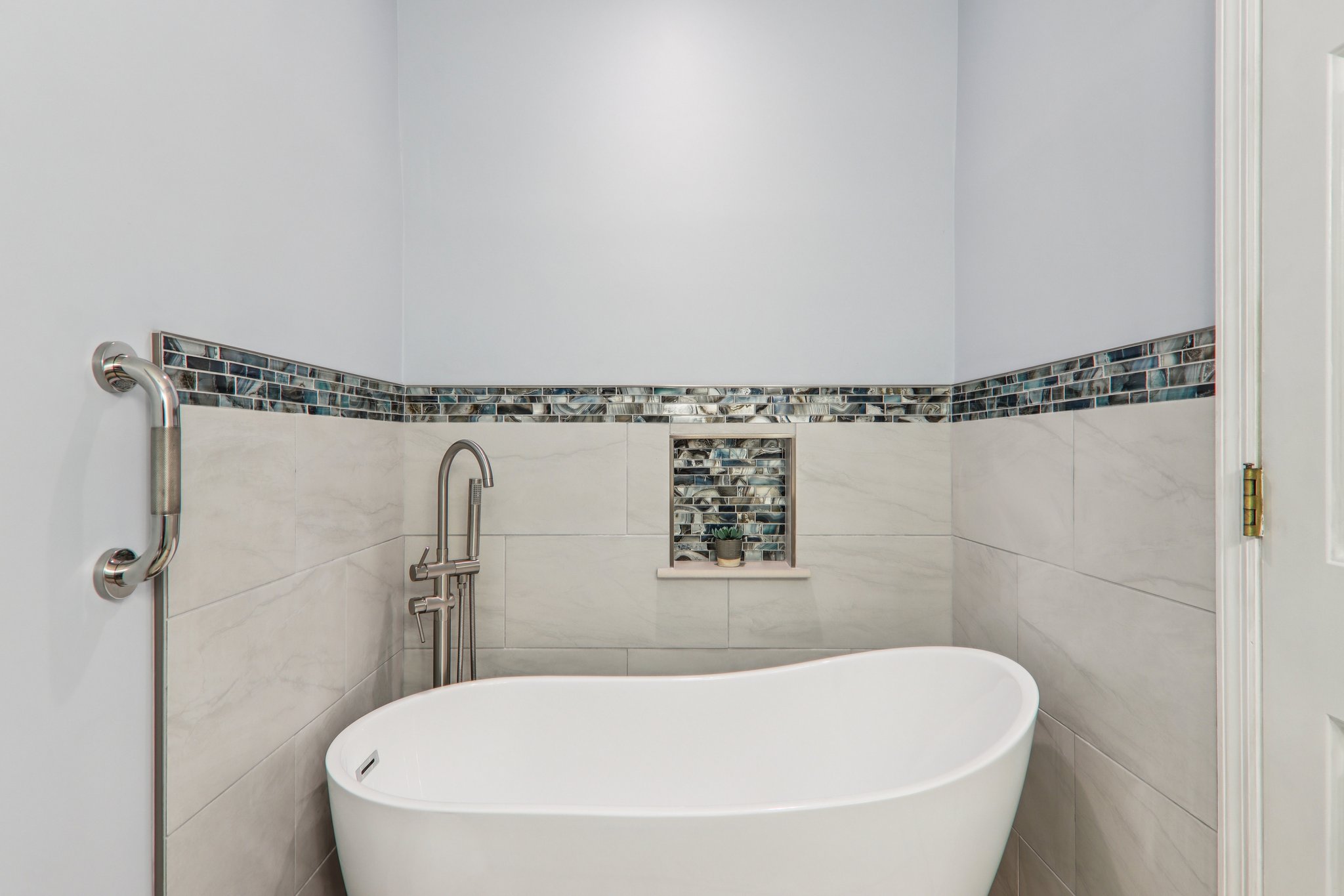 Bluebird Ridge-S0404-028.jpg