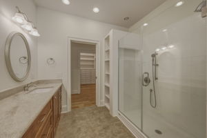  Photo 44