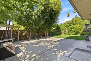 036_F8_5441 Castle Manor Dr