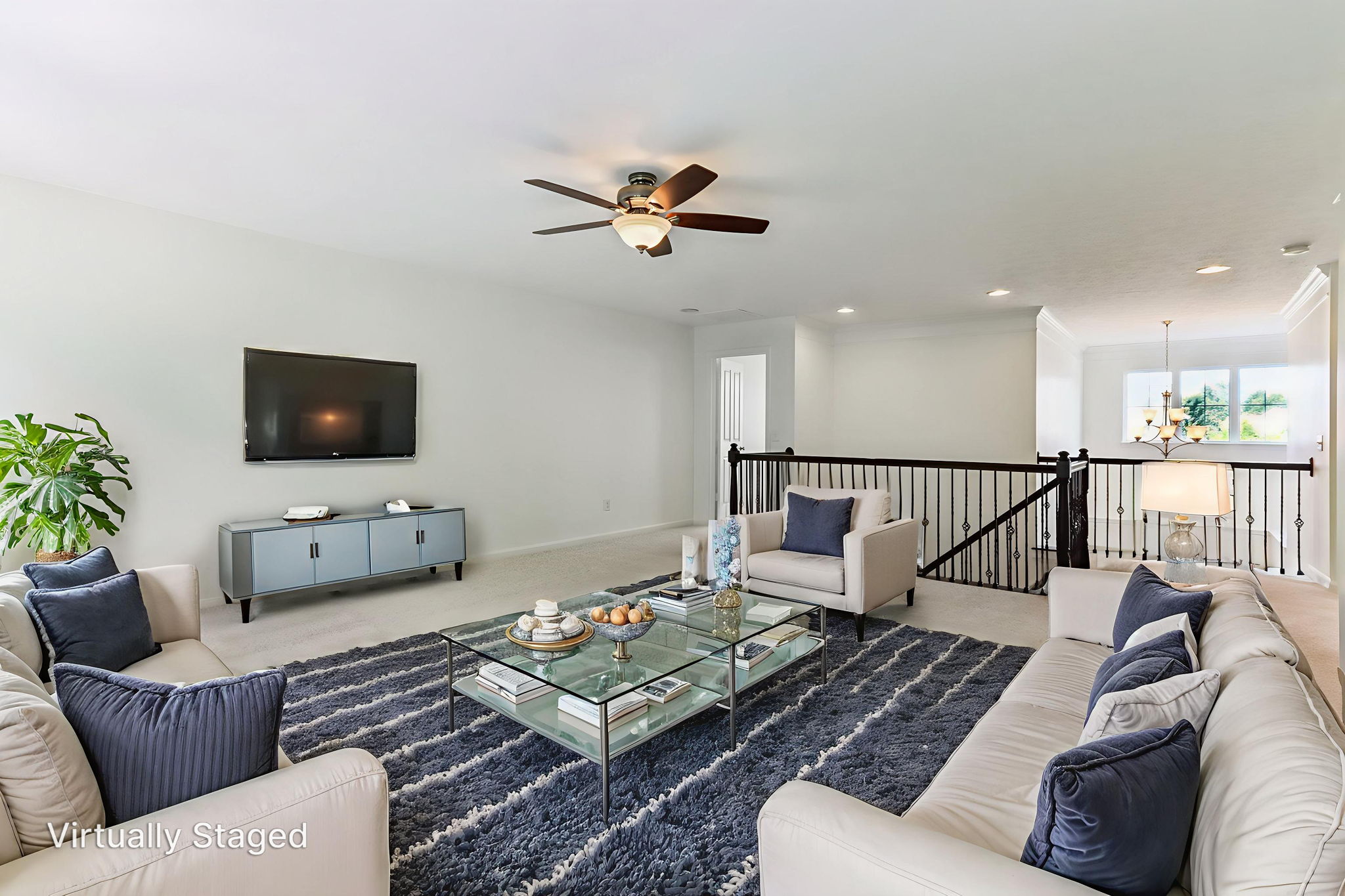 Ellsworth Dr-0506-030 virtually staged