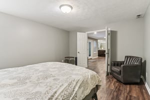 Ellsworth Dr-0506-047.jpg