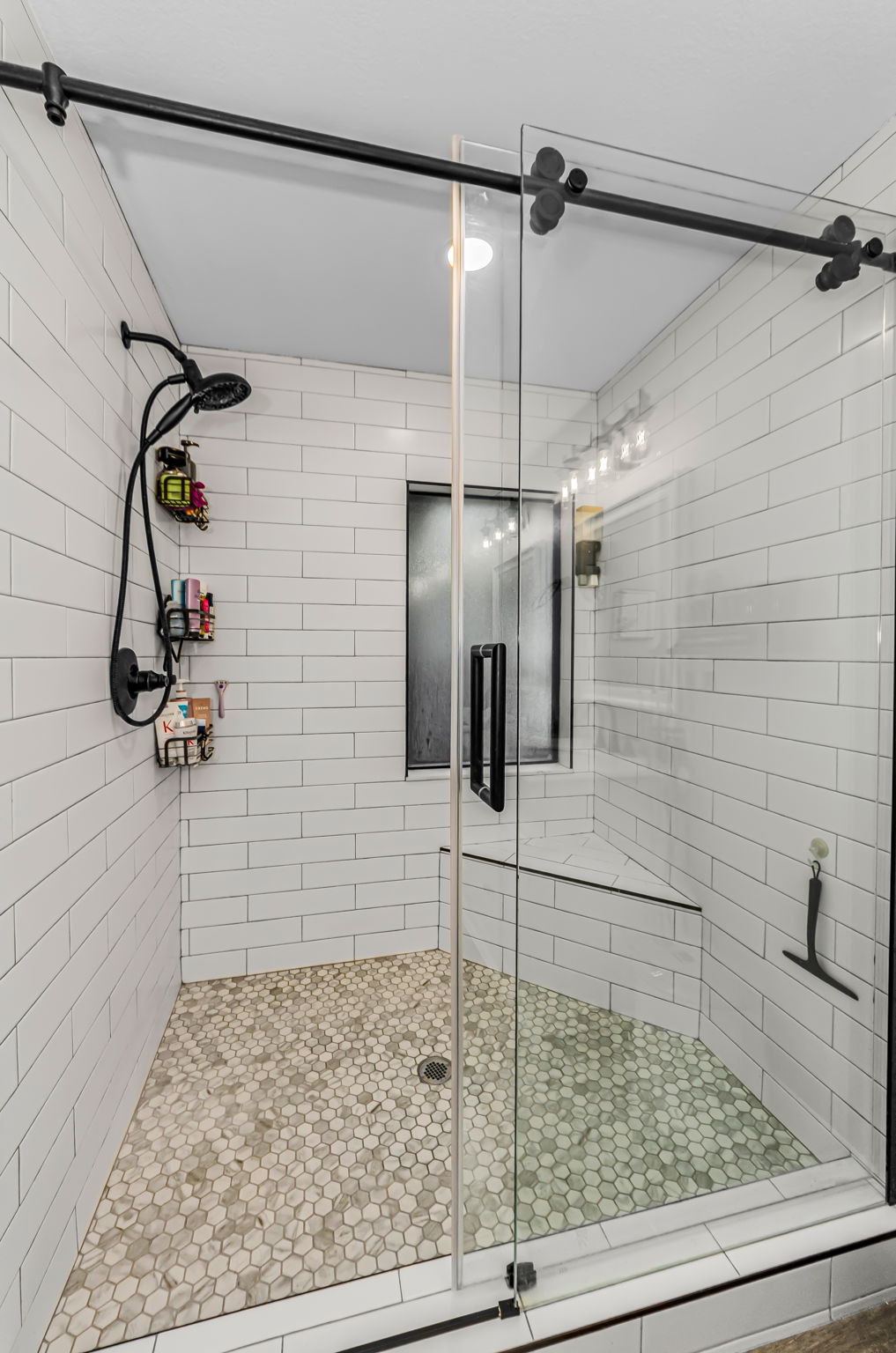 Primary Bathroom1b