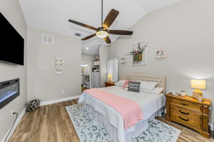 Primary Bedroom1a