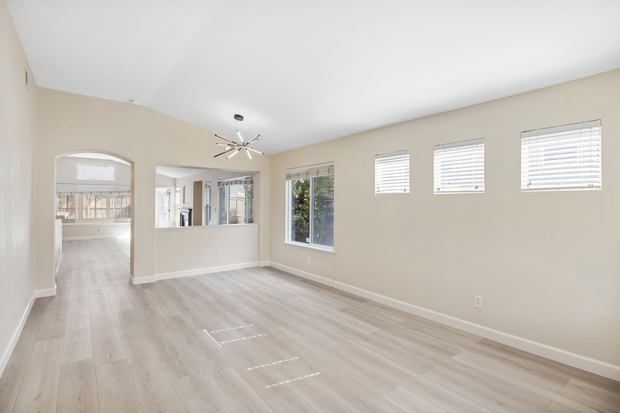 2023-10-16 - 5442 Alvoca Way, Sacramento, CA 07