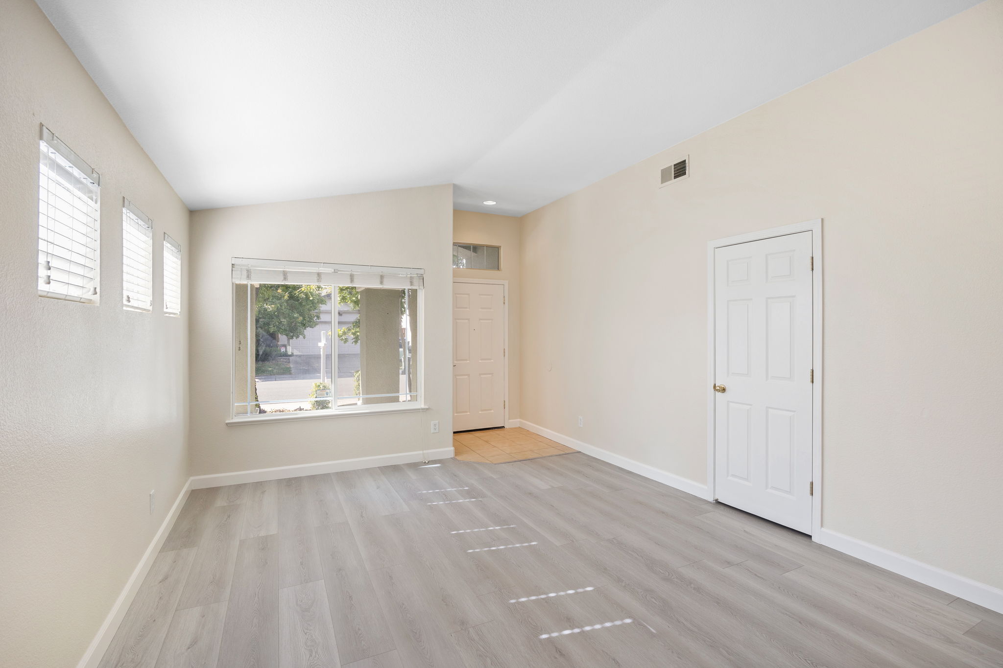 2023-10-16 - 5442 Alvoca Way, Sacramento, CA 11