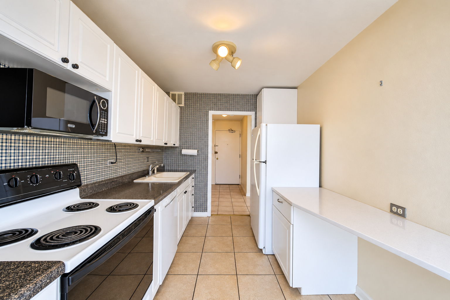 Kitchen reverse stove/counter
