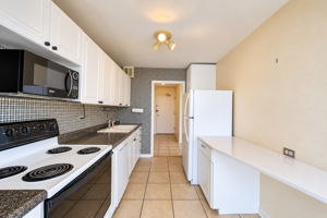Kitchen reverse stove/counter
