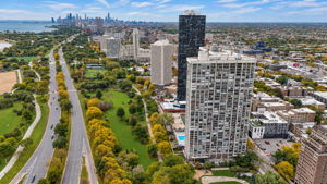 Lakefront and neighboring buildings context