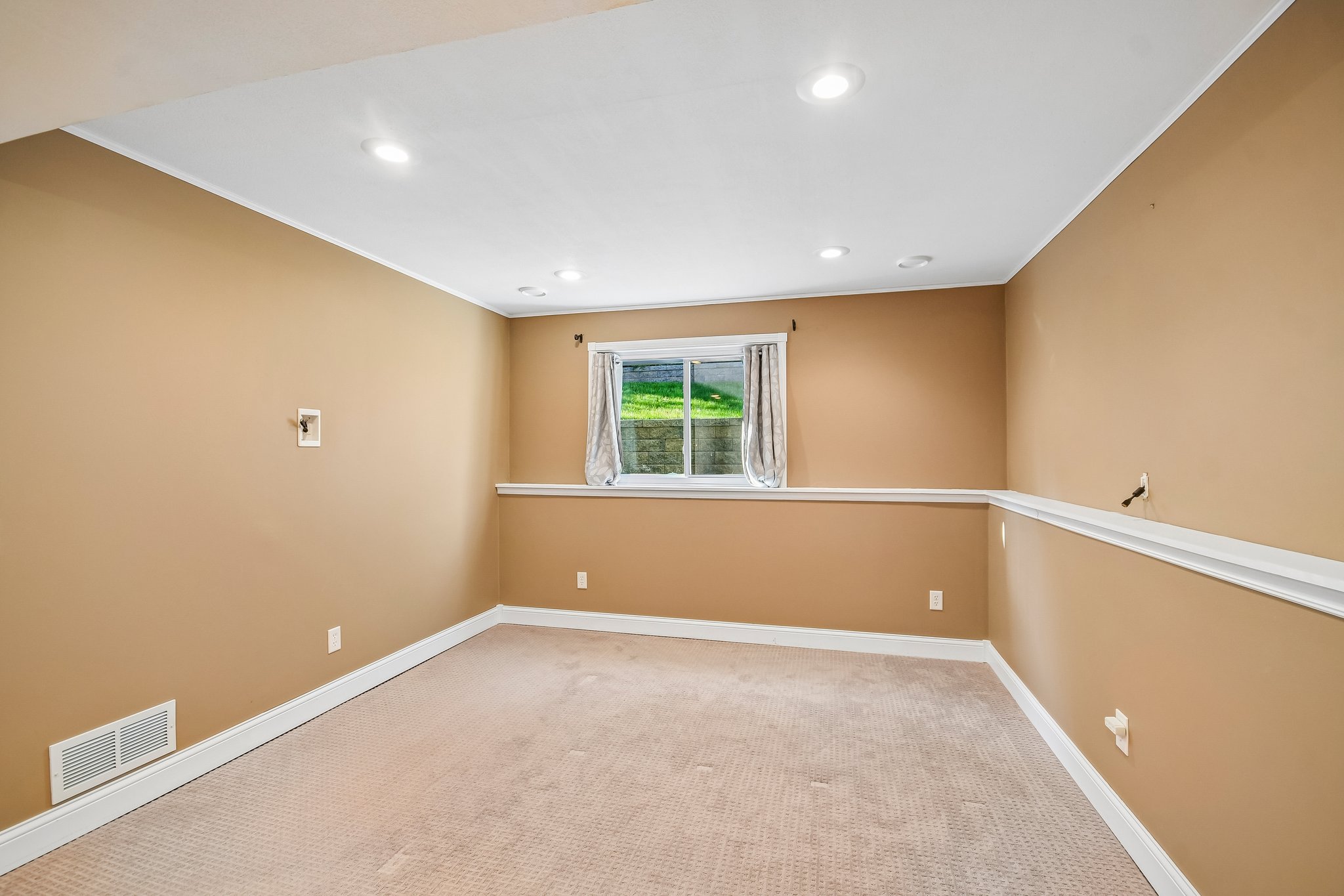 187th St W-S1109-019.jpg
