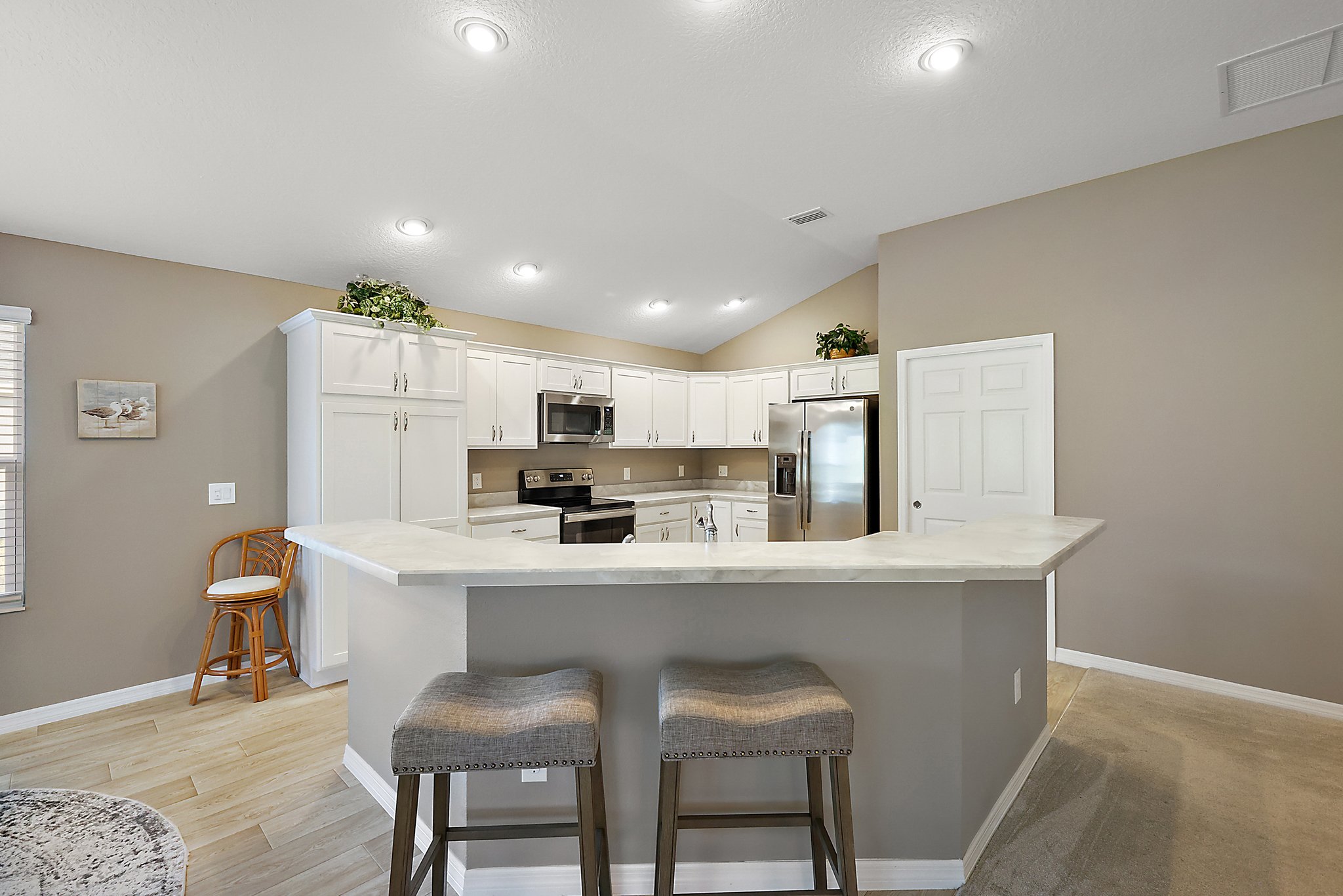 Kitchen/Breakfast Area