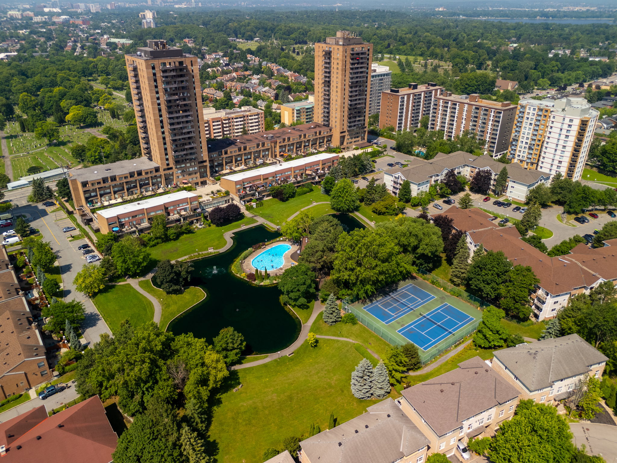  Photo 72