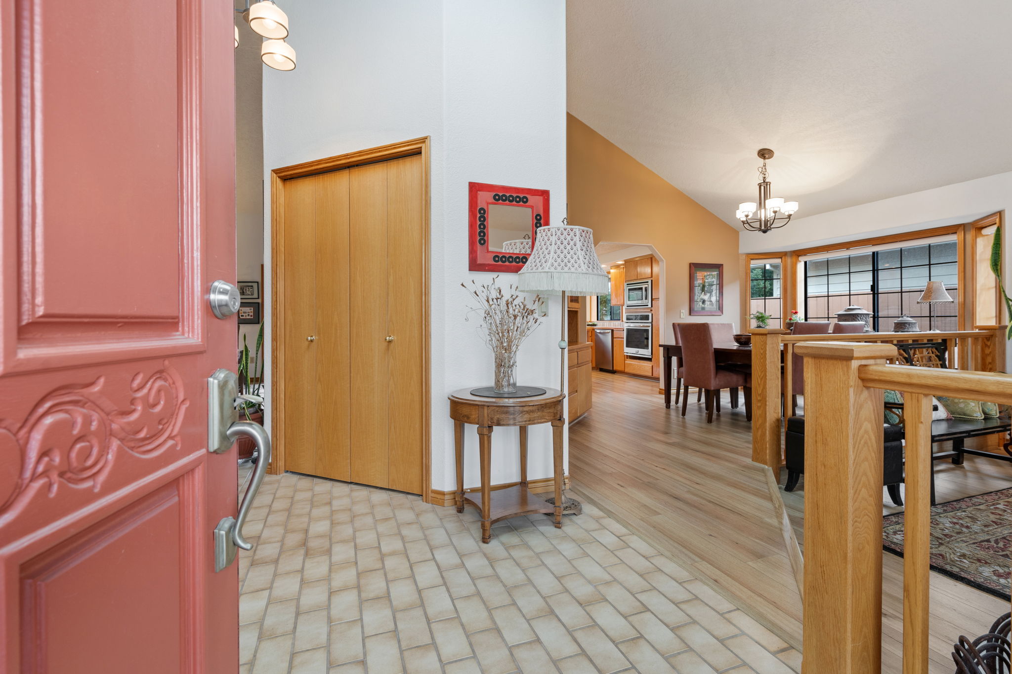 Beautiful McNary Estates Golf Course Home! Brite Room LLC