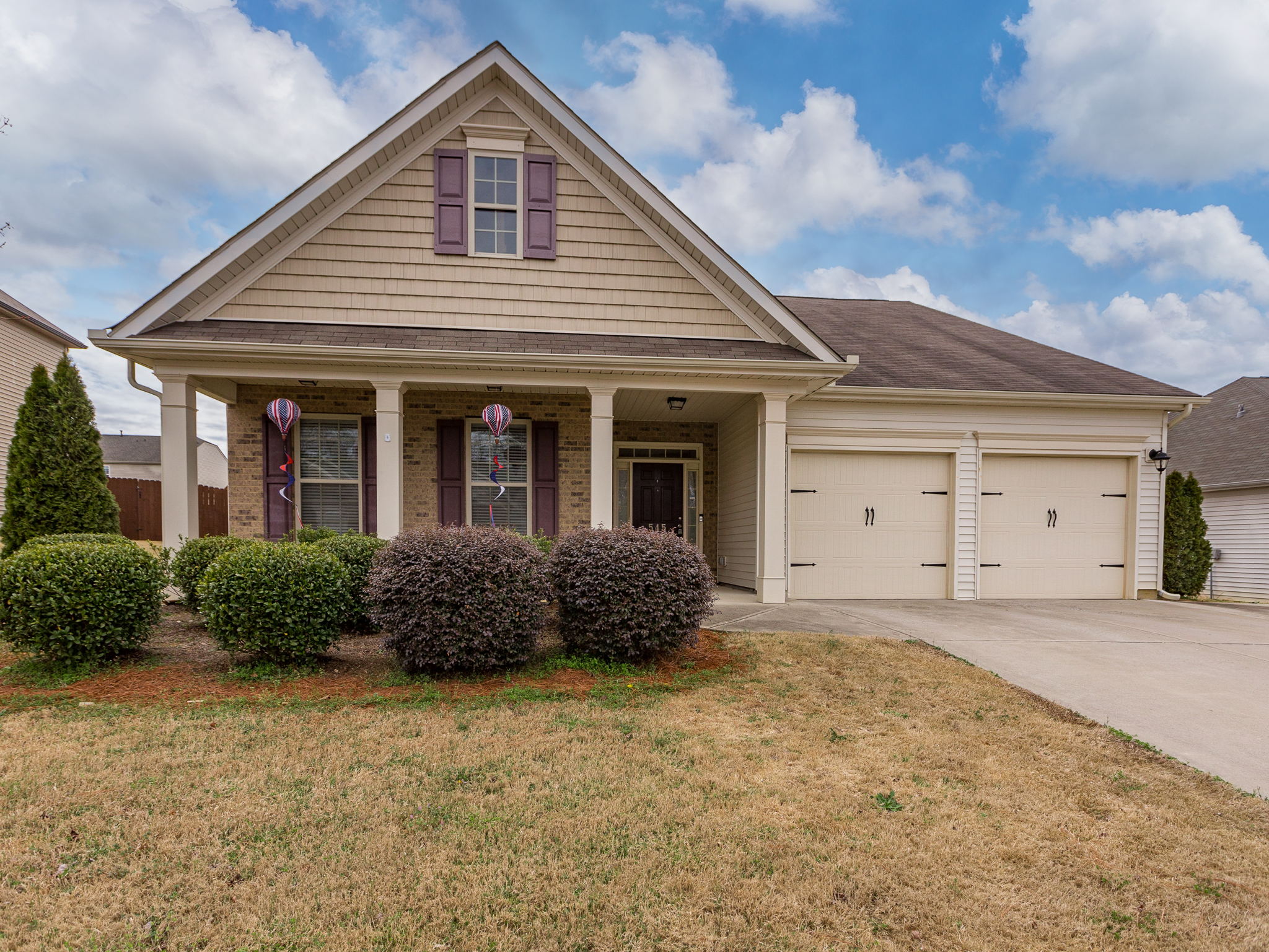 545 Willow Bank Landing, Moore, SC 29369 Robbie Gregory Creative