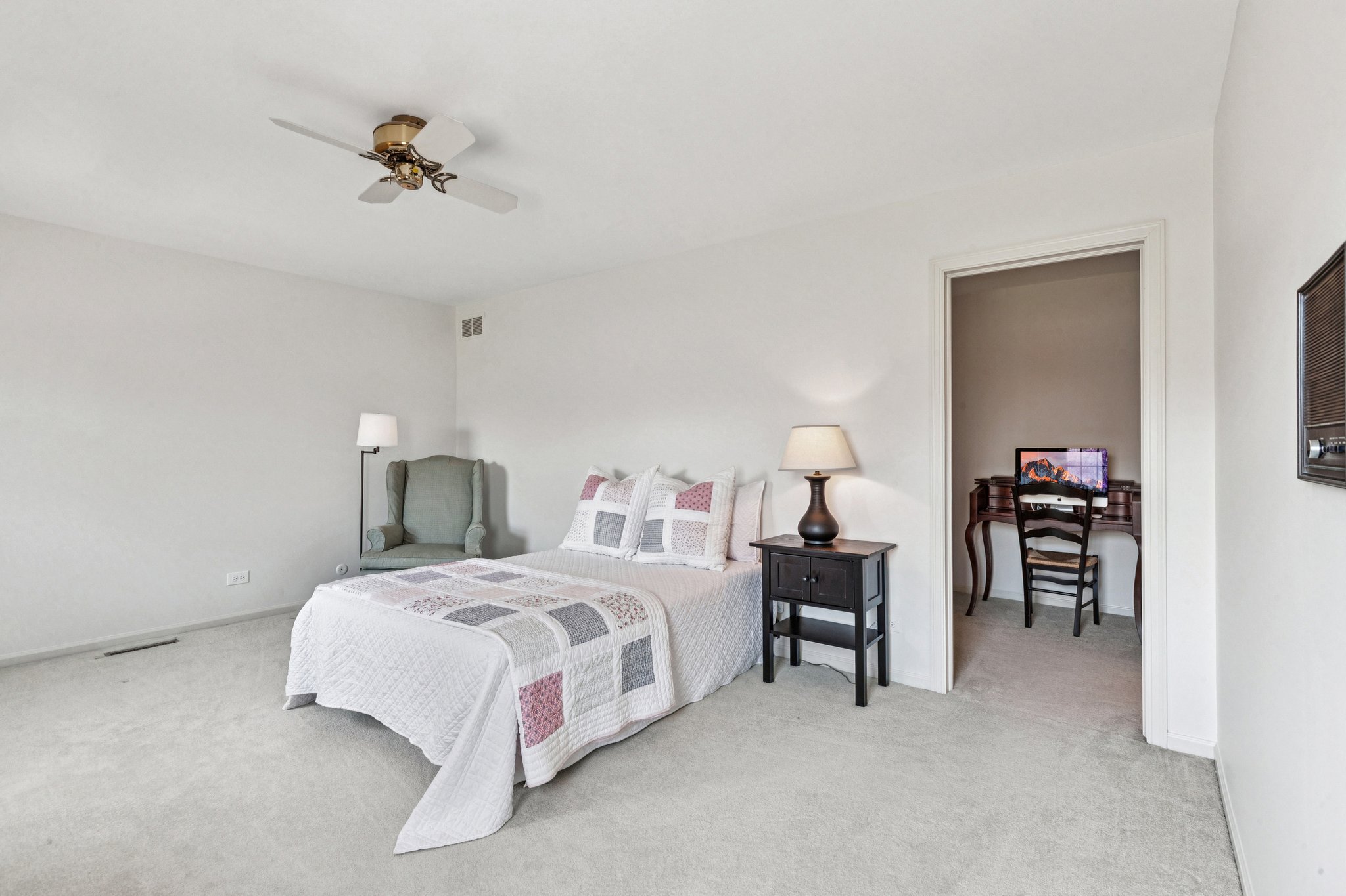 Windsor Rd-S1303-045.jpg