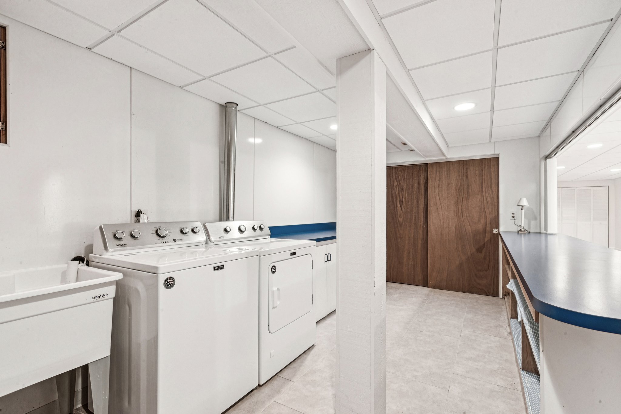 Windsor Rd-S1303-070.jpg