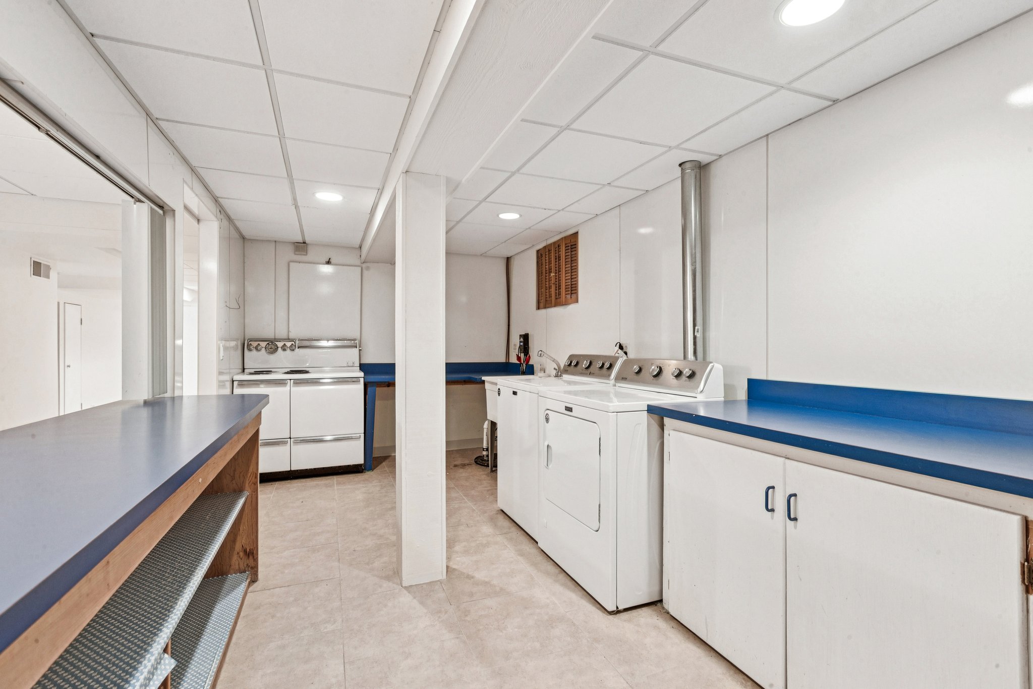 Windsor Rd-S1303-071.jpg