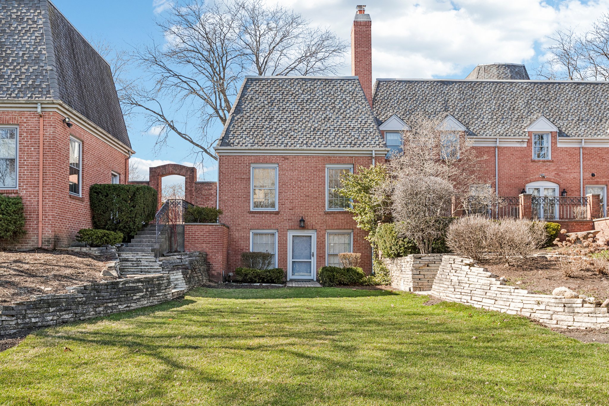 Windsor Rd-S1303-086.jpg