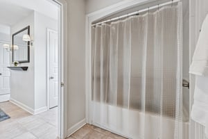 Windsor Rd-S1303-058.jpg