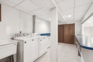 Windsor Rd-S1303-070.jpg