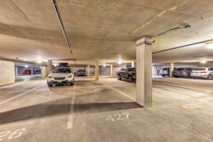 427 Close to elevator