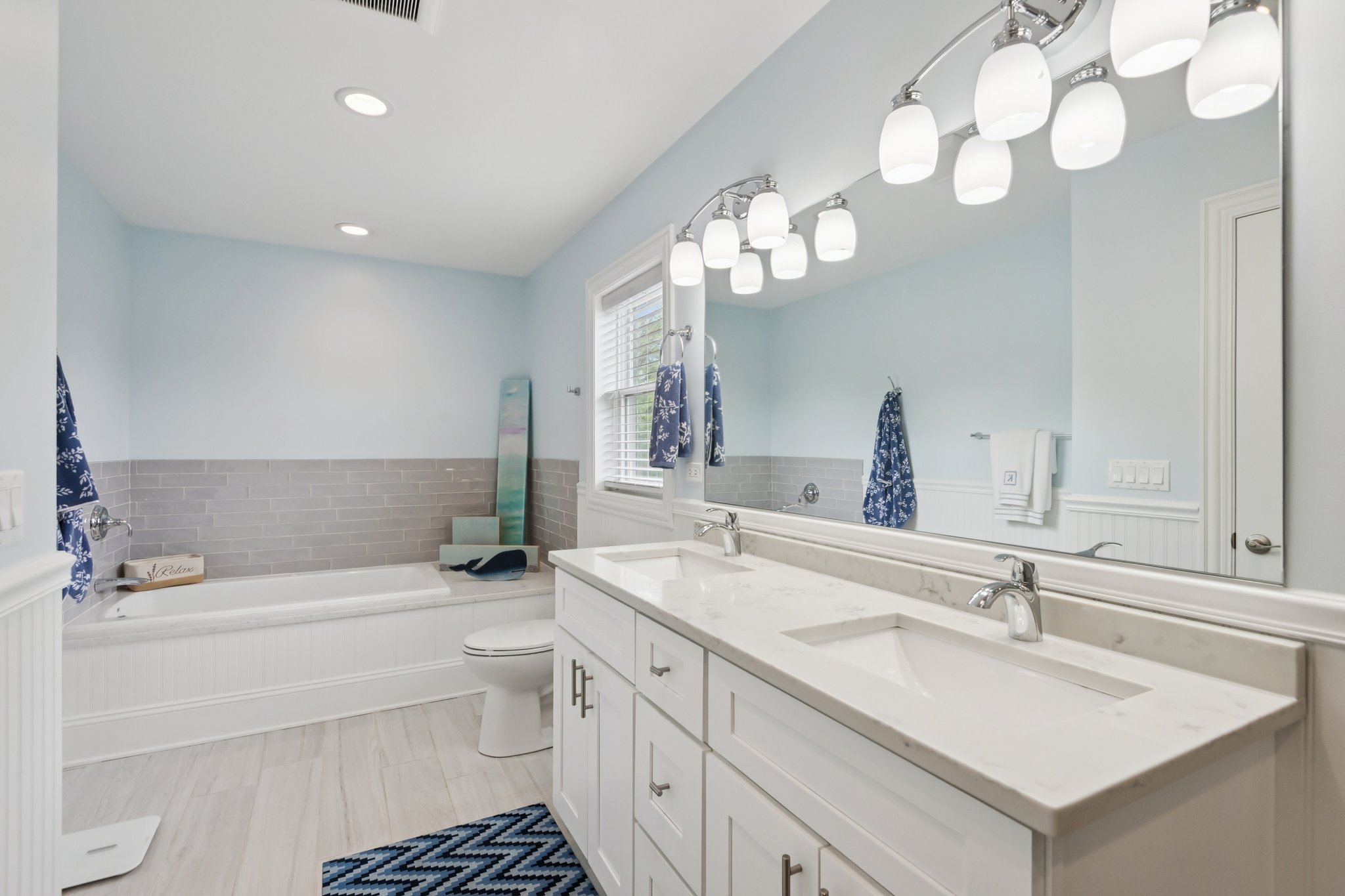 5450 N Natoma Ave_010.jpg
