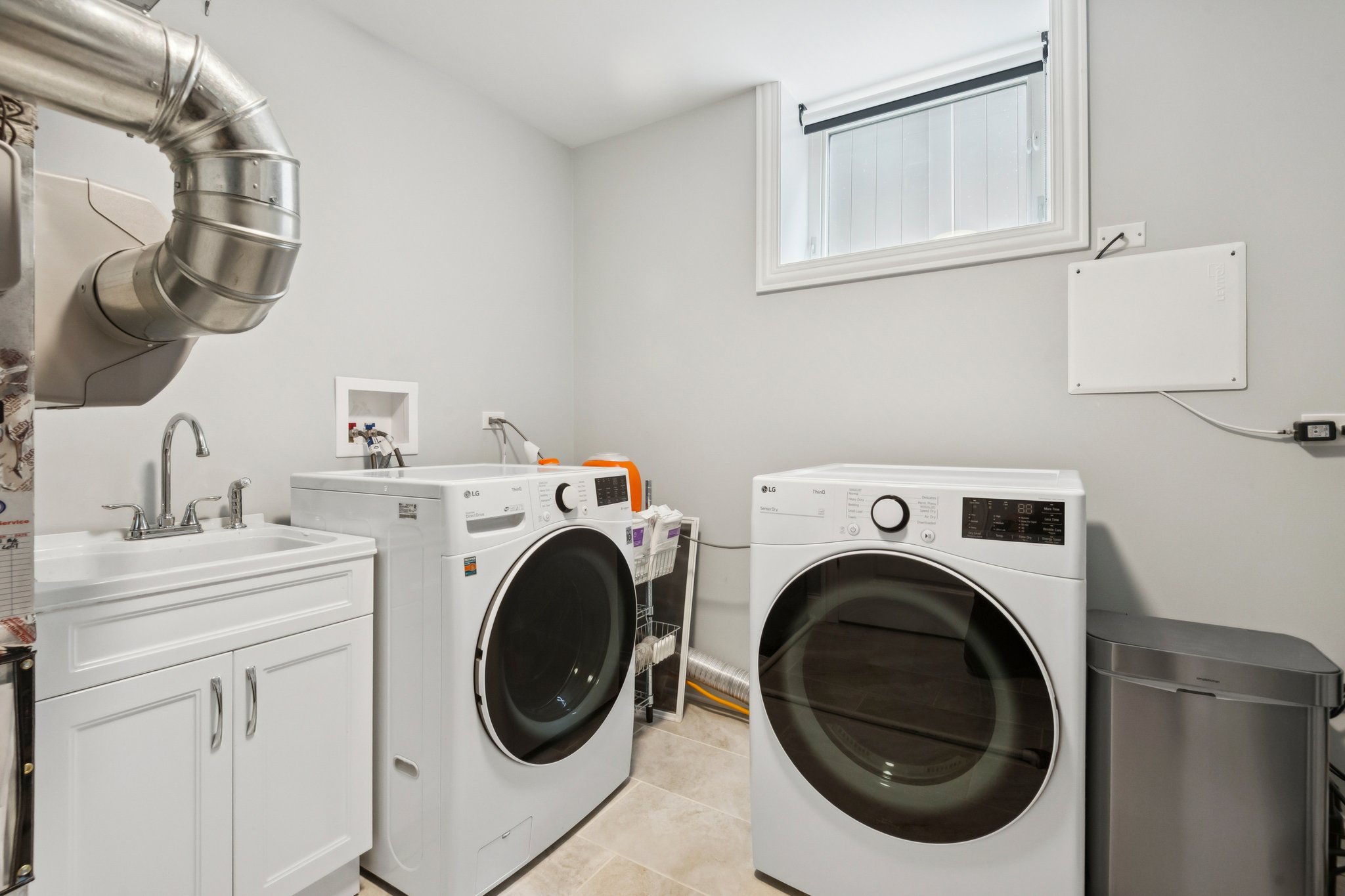 5450 N Natoma Ave_045.jpg