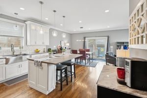 5450 N Natoma Ave_024.jpg