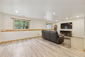 17_Interior