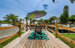 Dock 2