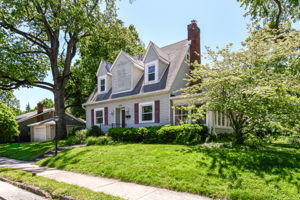  Photo 0